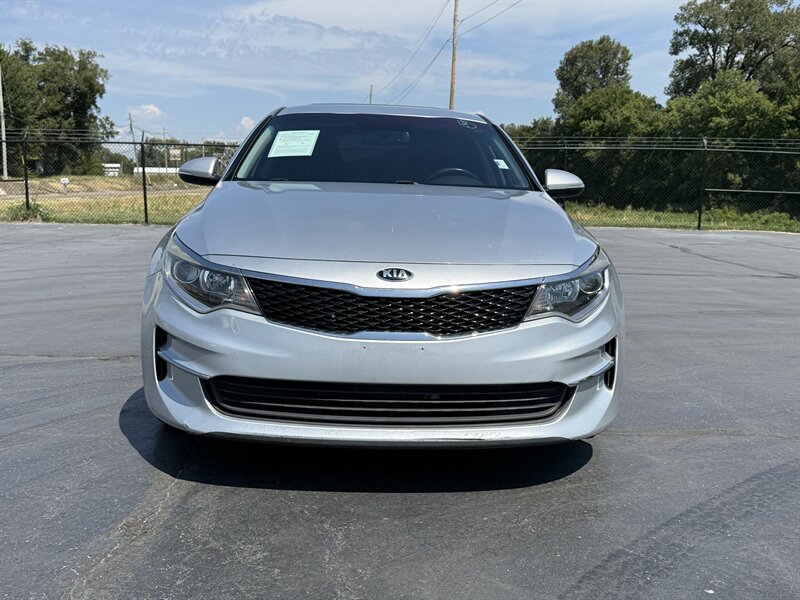 2016 Kia Optima LX Turbo - Photo 2 - Cahokia, IL 62206