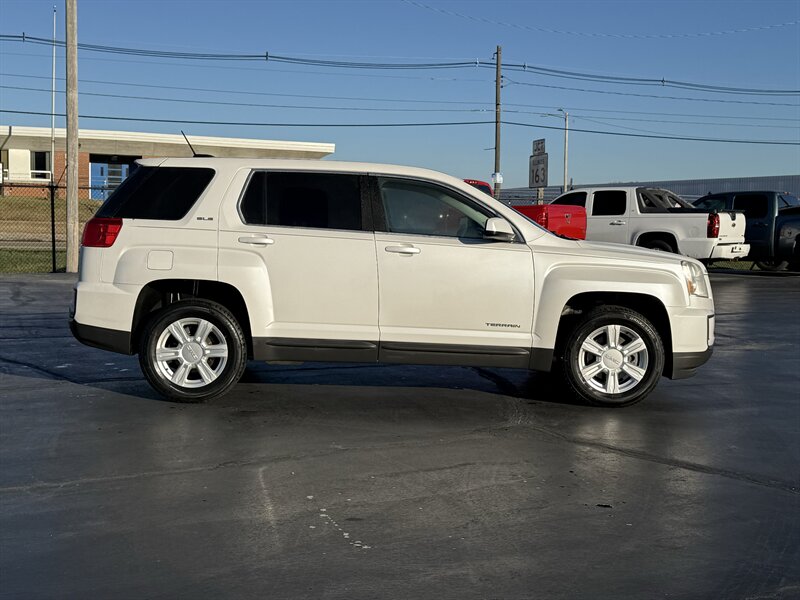2016 GMC Terrain SLE-1 - Photo 6 - Cahokia, IL 62206