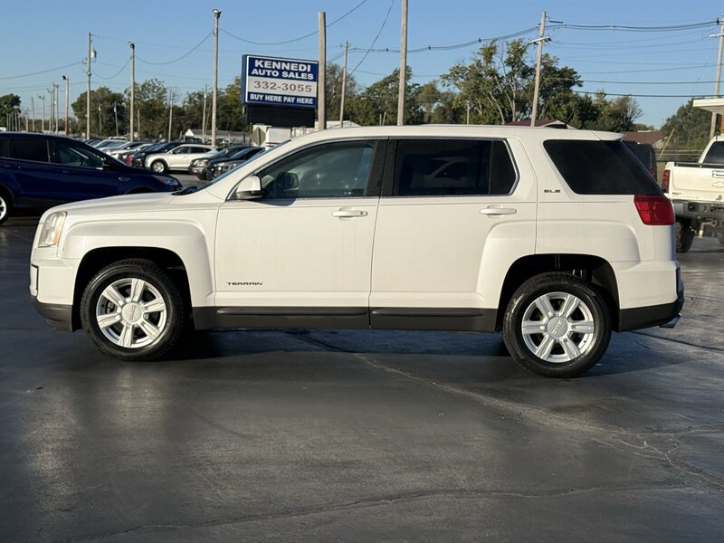 2016 GMC Terrain SLE-1 - Photo 2 - Cahokia, IL 62206