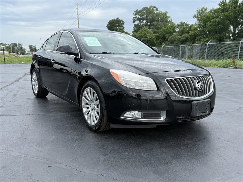 2013 Buick Regal Premium 1 - Photo 3 - Cahokia, IL 62206
