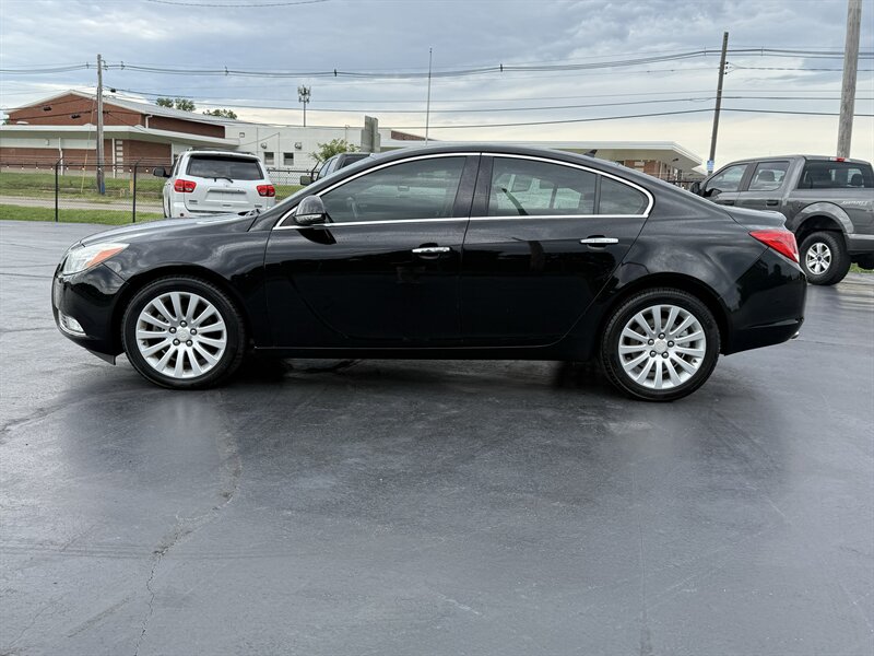 2013 Buick Regal Premium 1 - Photo 8 - Cahokia, IL 62206