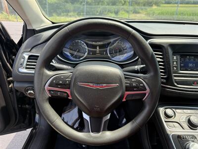 2015 Chrysler 200 Limited   - Photo 11 - Cahokia, IL 62206