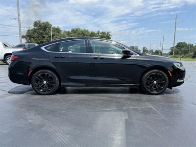 2015 Chrysler 200 Limited   - Photo 6 - Cahokia, IL 62206