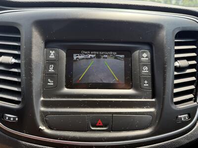 2015 Chrysler 200 Limited   - Photo 14 - Cahokia, IL 62206