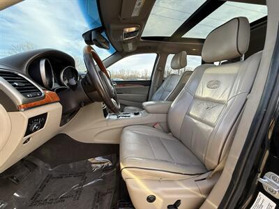 2011 Jeep Grand Cherokee Overland   - Photo 9 - Cahokia, IL 62206