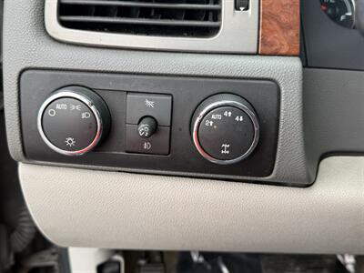 2008 Chevrolet Avalanche LTZ   - Photo 14 - Cahokia, IL 62206