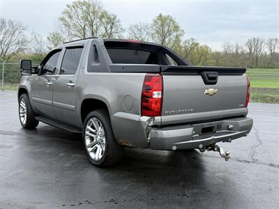 2008 Chevrolet Avalanche LTZ   - Photo 5 - Cahokia, IL 62206