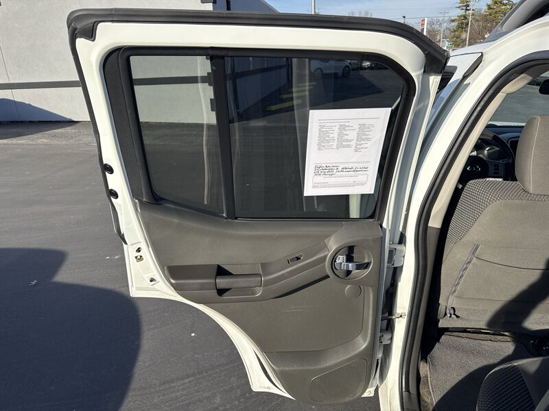 2015 Nissan Xterra PRO-4X - Photo 22 - Millstadt, IL 62260