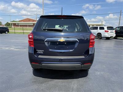2017 Chevrolet Equinox LS - Photo 8 - Cahokia, IL 62206