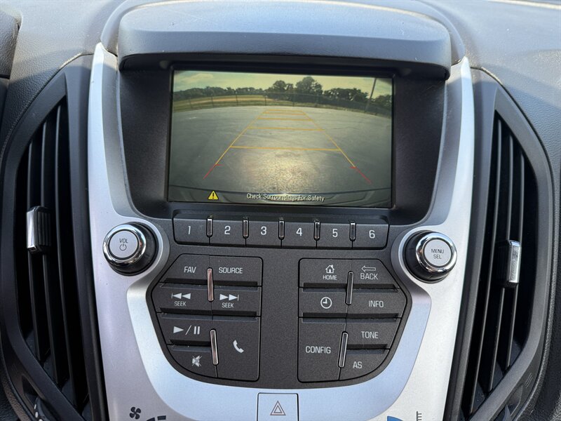 2017 Chevrolet Equinox LS - Photo 16 - Cahokia, IL 62206
