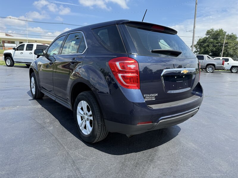 2017 Chevrolet Equinox LS - Photo 7 - Cahokia, IL 62206