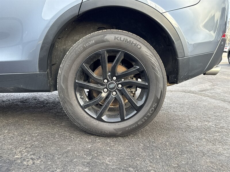 2018 Land Rover Discovery Sport HSE - Photo 9 - Millstadt, IL 62260