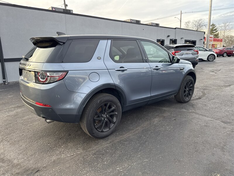 2018 Land Rover Discovery Sport HSE - Photo 5 - Millstadt, IL 62260