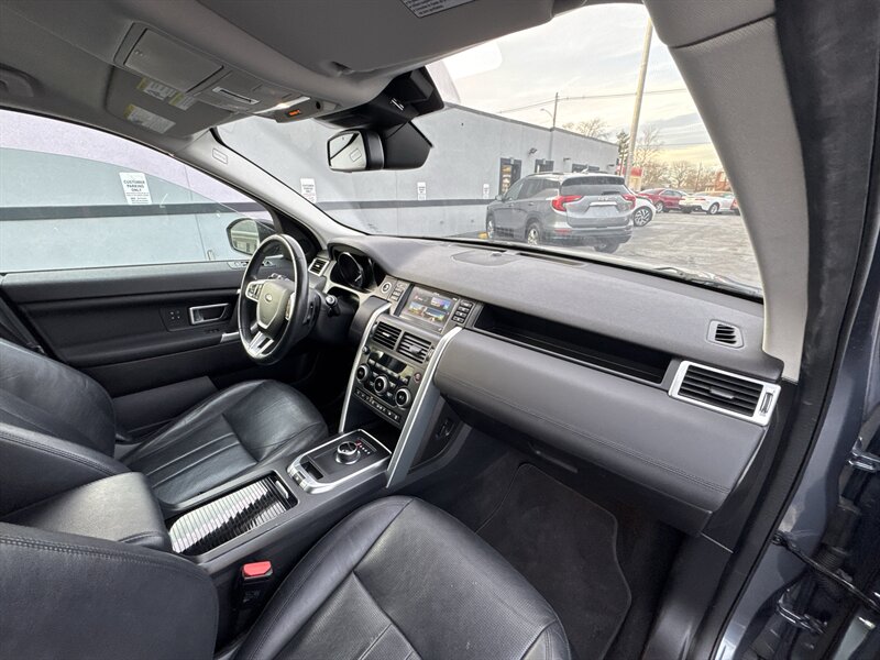 2018 Land Rover Discovery Sport HSE - Photo 21 - Millstadt, IL 62260