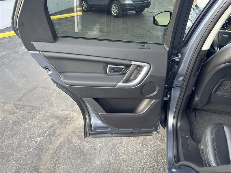 2018 Land Rover Discovery Sport HSE - Photo 16 - Millstadt, IL 62260