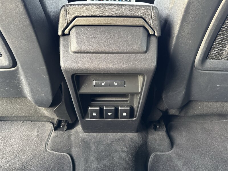 2018 Land Rover Discovery Sport HSE - Photo 18 - Millstadt, IL 62260