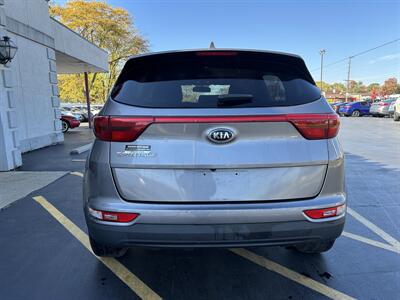 2017 Kia Sportage LX - Photo 7 - Fairview Heights, IL 62208