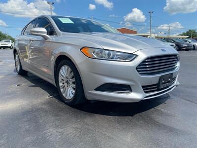 2015 Ford Fusion Hybrid SE   - Photo 3 - Cahokia, IL 62206
