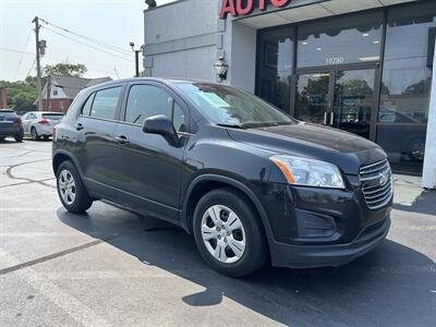 2016 Chevrolet Trax LS   - Photo 2 - Fairview Heights, IL 62208