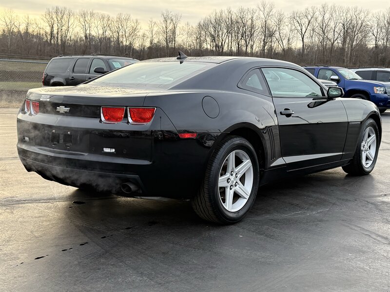 2010 Chevrolet Camaro LT - Photo 5 - Cahokia, IL 62206