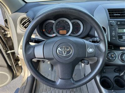 2011 Toyota RAV4   - Photo 12 - Cahokia, IL 62206
