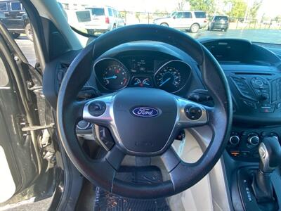 2016 Ford Escape SE   - Photo 10 - Cahokia, IL 62206