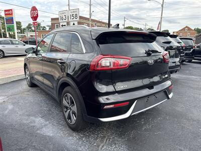2018 Kia Niro LX - Photo 6 - Millstadt, IL 62260