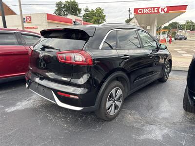 2018 Kia Niro LX - Photo 4 - Millstadt, IL 62260