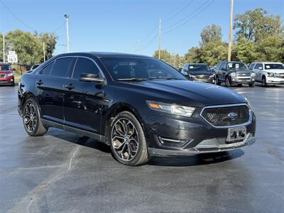 2013 Ford Taurus SHO   - Photo 1 - Cahokia, IL 62206