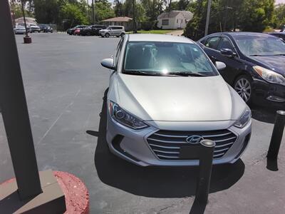 2017 Hyundai ELANTRA SE Sedan