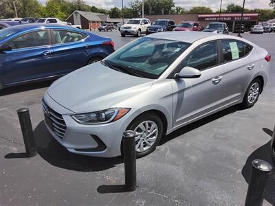 2017 Hyundai ELANTRA SE   - Photo 2 - Cahokia, IL 62206
