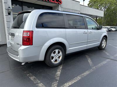 2010 Dodge Grand Caravan SE   - Photo 4 - Fairview Heights, IL 62208