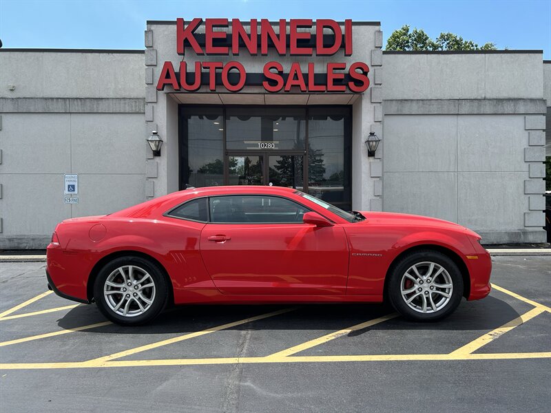 2014 Chevrolet Camaro LT   - Photo 1 - Fairview Heights, IL 62208