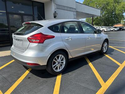 2018 Ford Focus SE   - Photo 4 - Fairview Heights, IL 62208