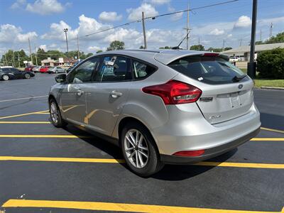 2018 Ford Focus SE   - Photo 5 - Fairview Heights, IL 62208