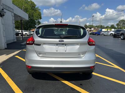 2018 Ford Focus SE   - Photo 7 - Fairview Heights, IL 62208