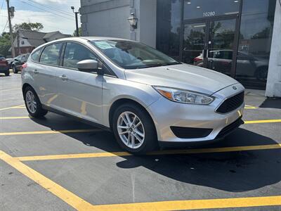2018 Ford Focus SE   - Photo 2 - Fairview Heights, IL 62208
