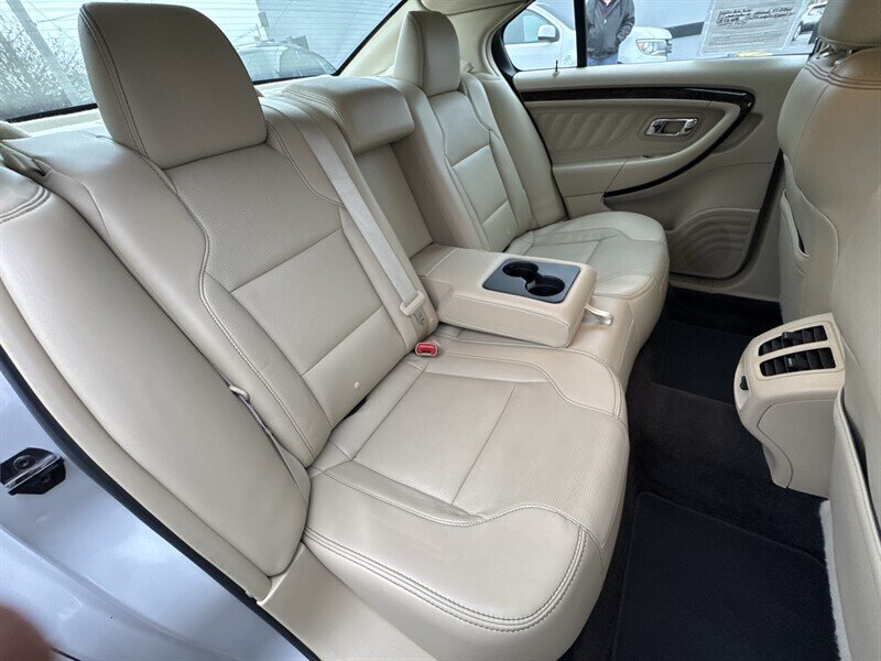 2015 Ford Taurus Limited - Photo 19 - Millstadt, IL 62260