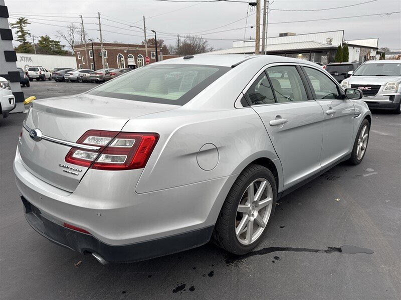 2015 Ford Taurus Limited - Photo 3 - Millstadt, IL 62260