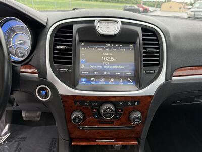 2012 Chrysler 300 Series Limited   - Photo 13 - Cahokia, IL 62206