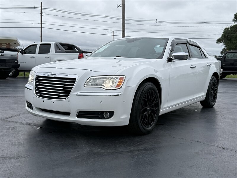 2012 Chrysler 300 Series Limited   - Photo 1 - Cahokia, IL 62206