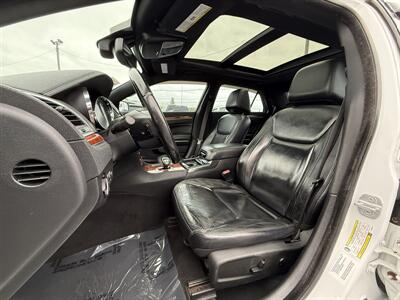 2012 Chrysler 300 Series Limited   - Photo 9 - Cahokia, IL 62206