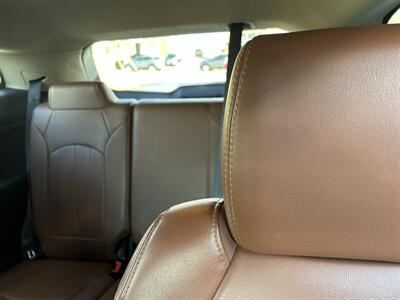 2015 Chevrolet Traverse LTZ   - Photo 11 - Fairview Heights, IL 62208