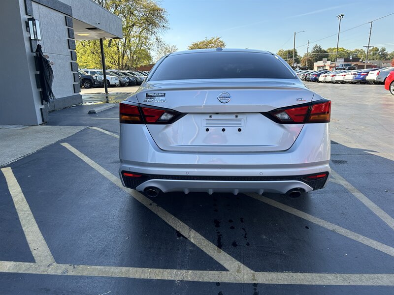 2020 Nissan Altima 2.5 SL - Photo 7 - Fairview Heights, IL 62208