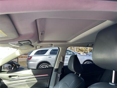 2020 Nissan Altima 2.5 SL - Photo 9 - Fairview Heights, IL 62208