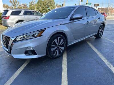 2020 Nissan Altima 2.5 SL - Photo 3 - Fairview Heights, IL 62208