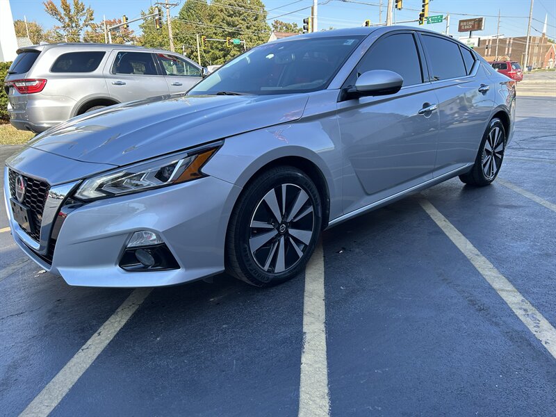 2020 Nissan Altima 2.5 SL - Photo 3 - Fairview Heights, IL 62208