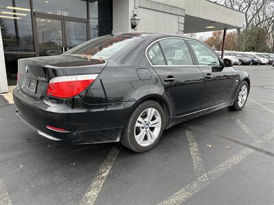 2010 BMW 528i xDrive   - Photo 4 - Fairview Heights, IL 62208