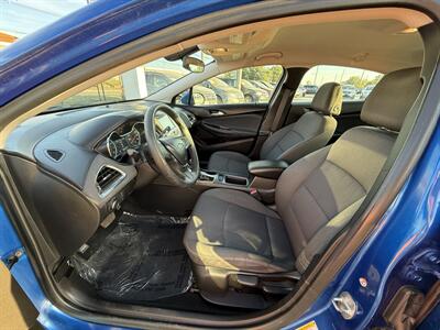 2018 Chevrolet Cruze LT Auto   - Photo 8 - Cahokia, IL 62206