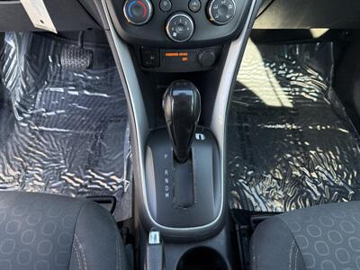 2018 Chevrolet Trax LS - Photo 13 - Cahokia, IL 62206